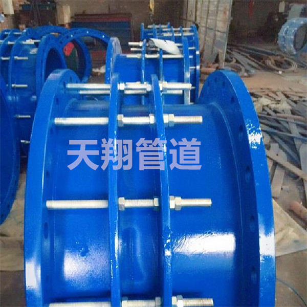 ��������s���^