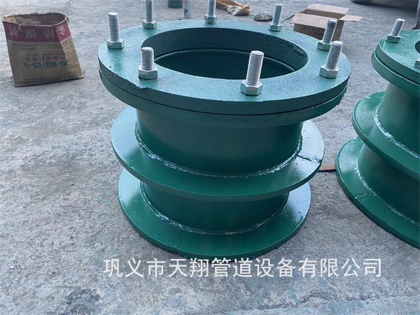 ��ɽ���Է�ˮ�׹�